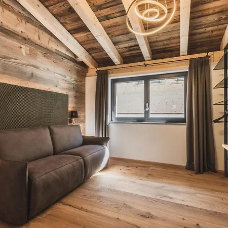 Dağ evi Wilderer Chalets *