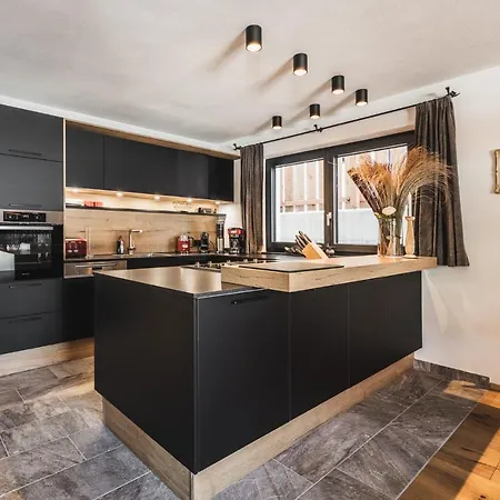 Dağ evi Wilderer Chalets Leutasch