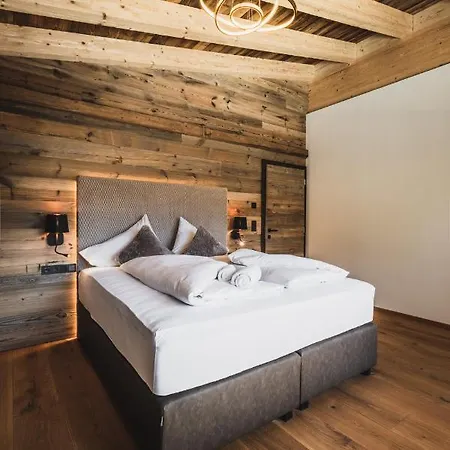 Dağ evi Wilderer Chalets Leutasch