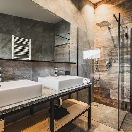 Dağ evi Wilderer Chalets Leutasch
